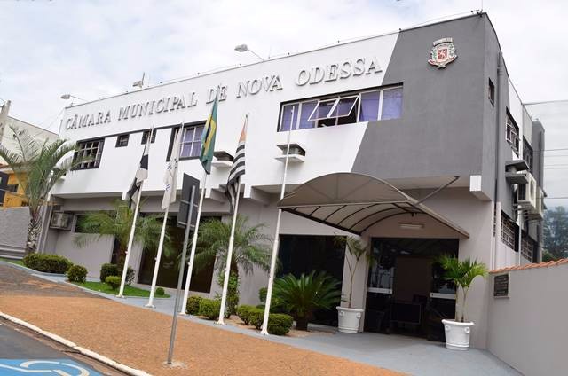 2017412_FOTO - Câmara decreta ponto facultativo nesta quinta, dia 13